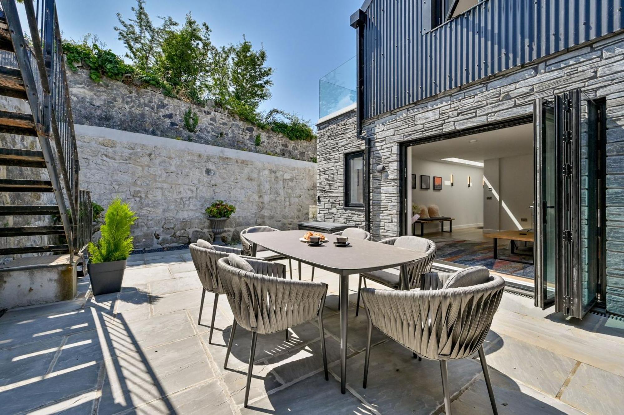 1 The Nest - Luxury Modern House Nr Beach & Bars With Sea Views & Free Parking Villa Charlestown  Exterior photo